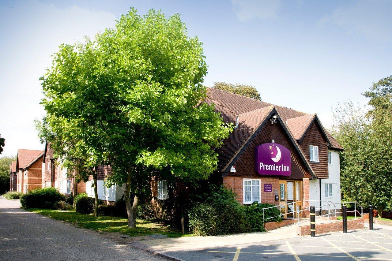 Premier Inn Харлоу Екстериор снимка
