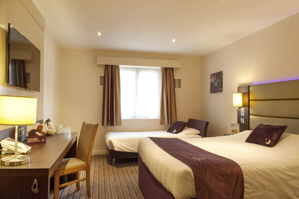 Premier Inn Харлоу Стая снимка
