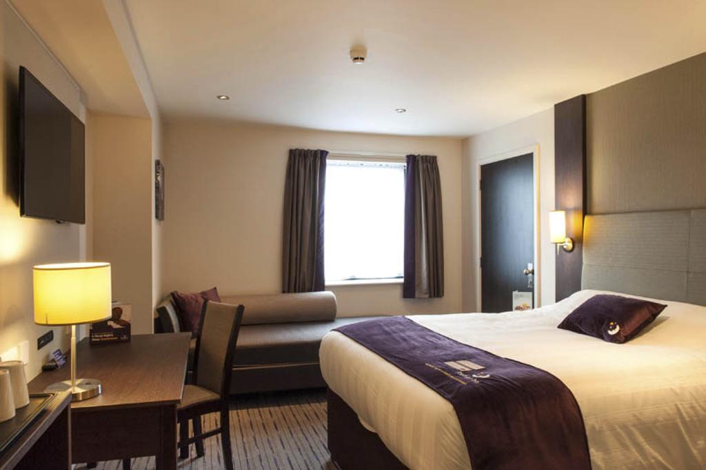 Premier Inn Харлоу Стая снимка