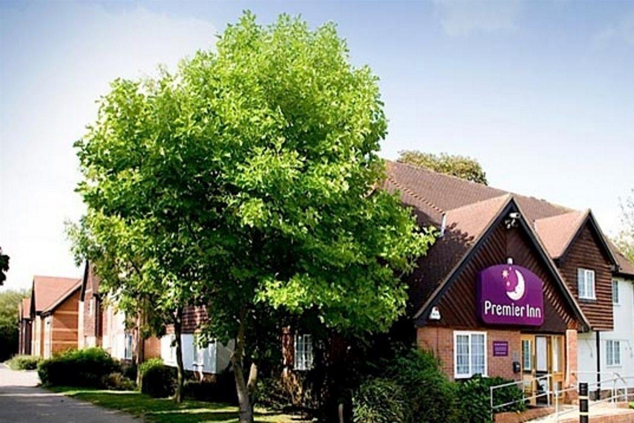 Premier Inn Харлоу Екстериор снимка